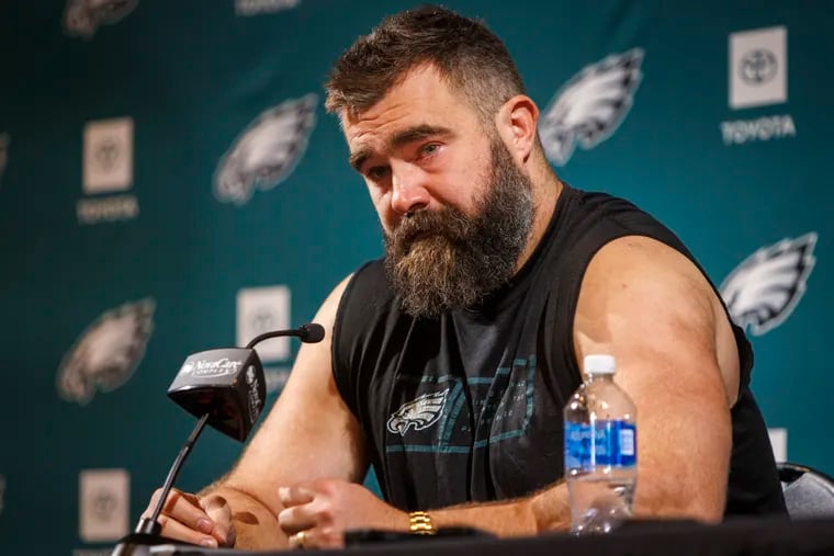 Jason Kelce a fait ses adieux aux fans en larmes